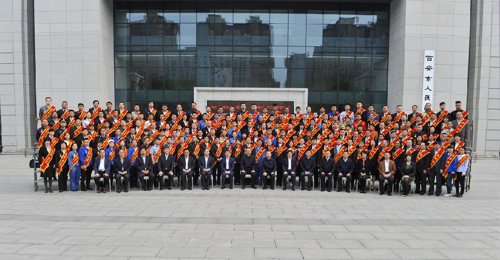 ������ģ���� ����׷����Խ �����¹�ҵ������������������¼�����ε�ʡ����ģ�����Ƚ���������