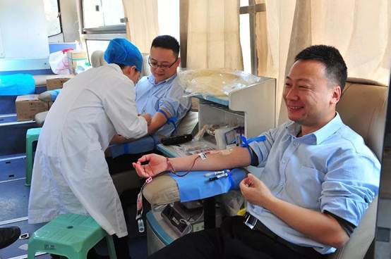 �����װ��� ת�����顱��������������¼��ڼ��ſ�չ������Ѫ�˶�